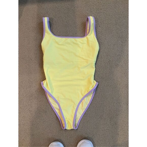 NWOT LAINSNOW Women's Ocean Isle Sleeveless One Piece, Lemon/Lilac LARGE - Picture 2 of 7